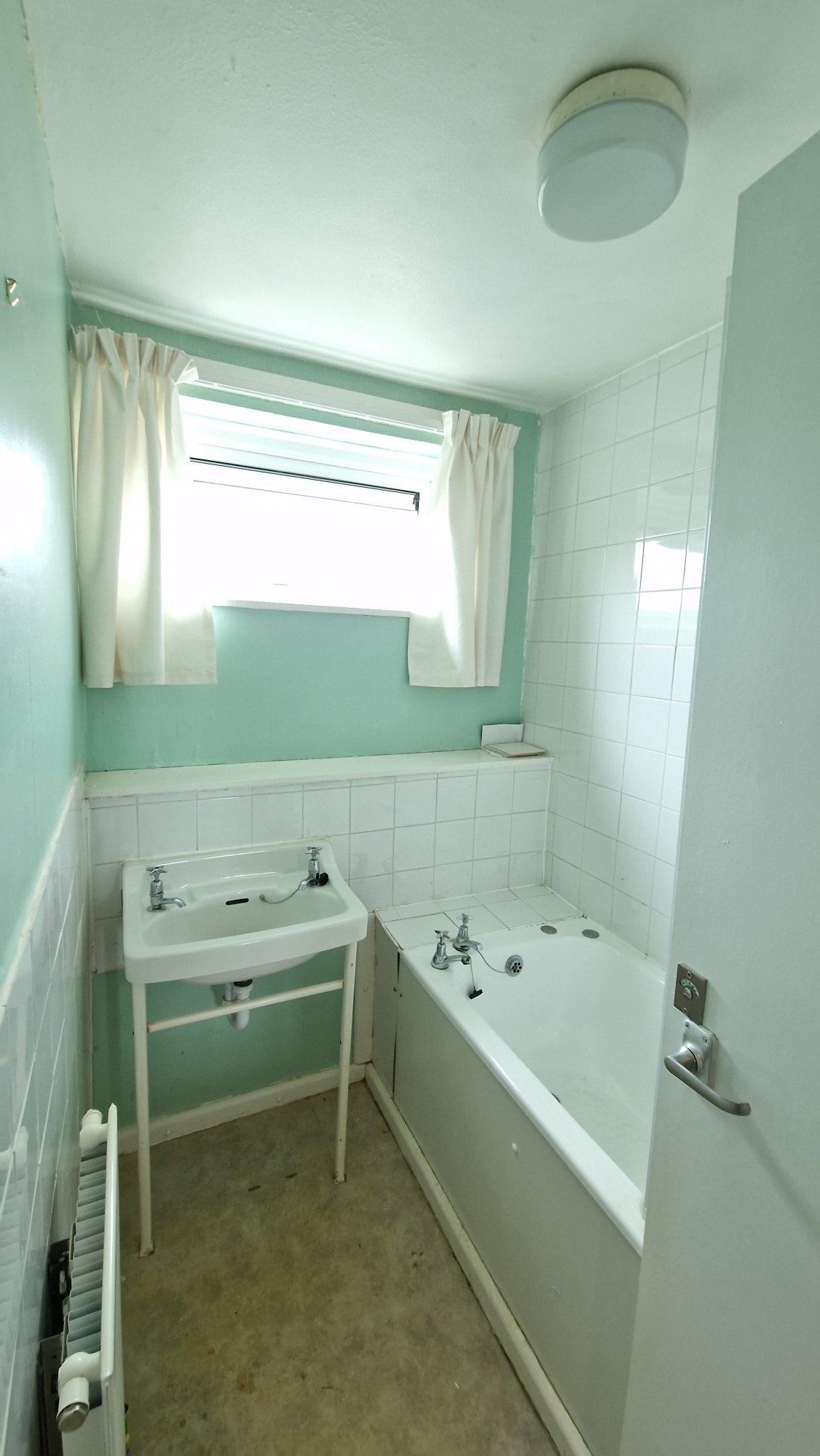 Spacious double room in Bartley Green photo 3