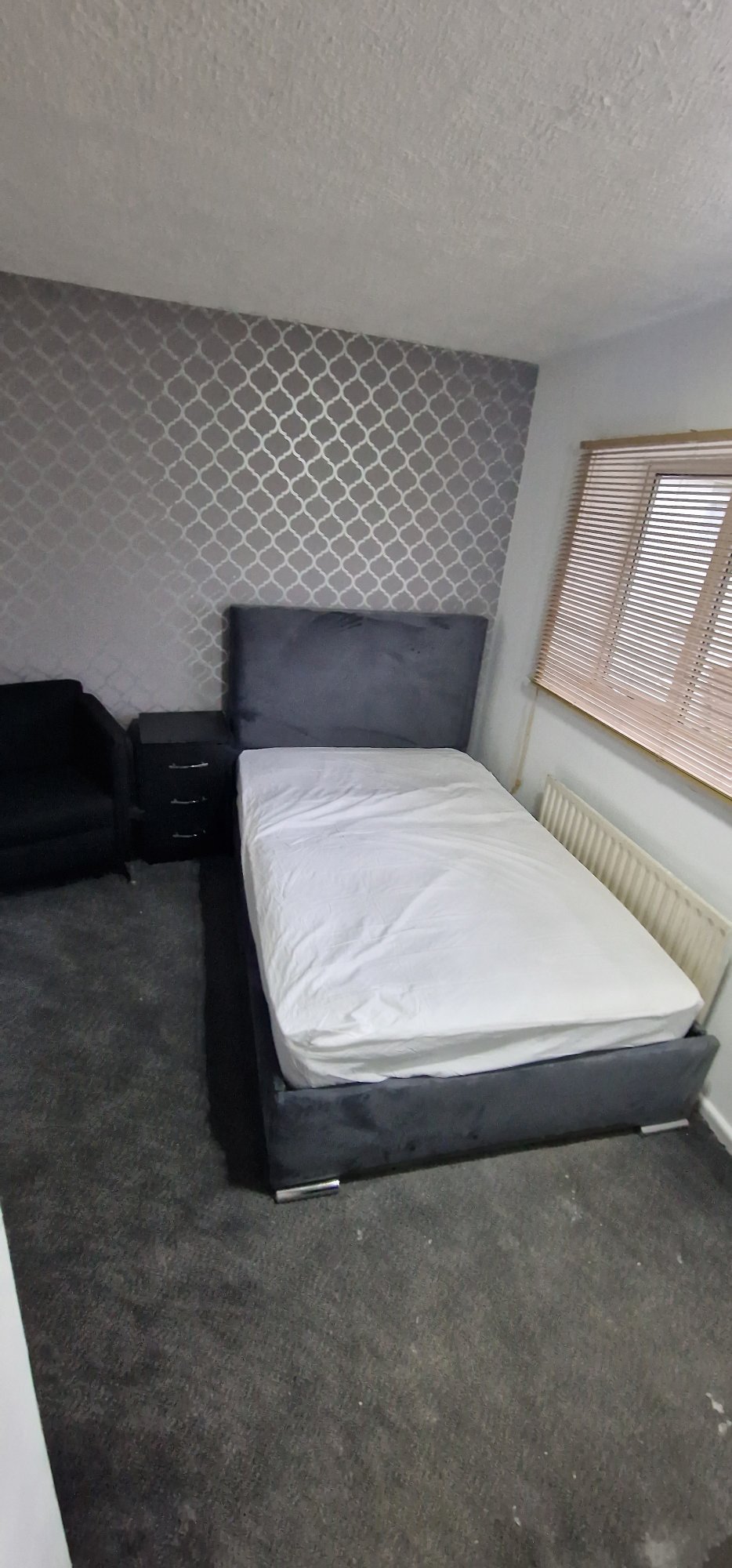 Smart double room in Rednal photo 1