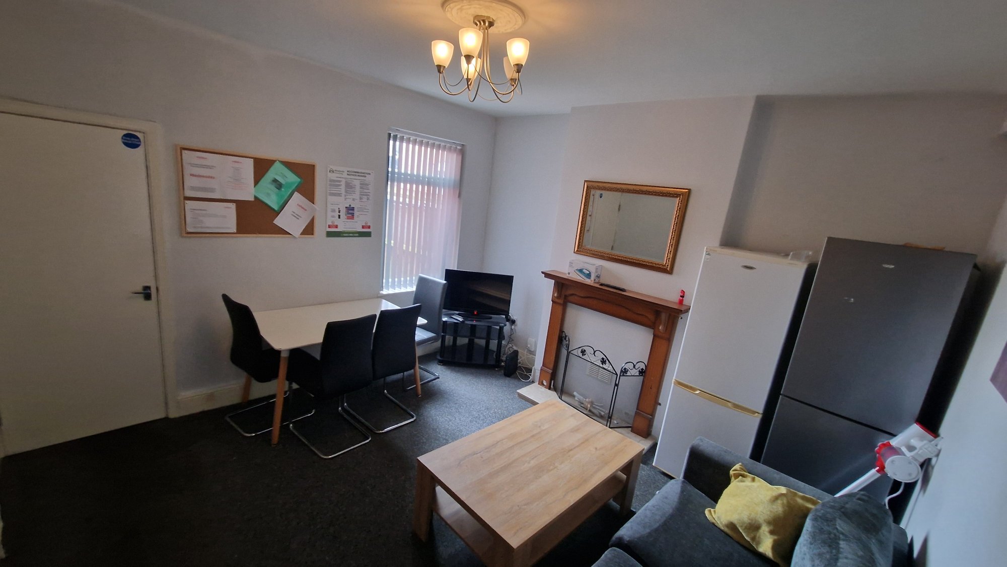 Bright double room with bay window, Small Heath photo 2