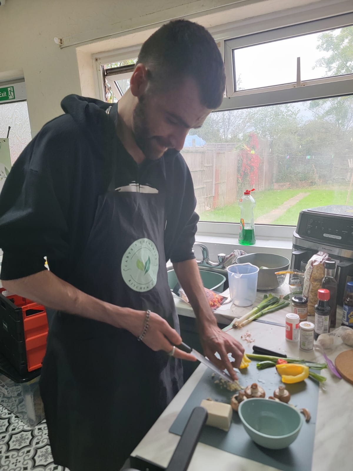 Daniel gets cooking with Carys's Community Kitchen